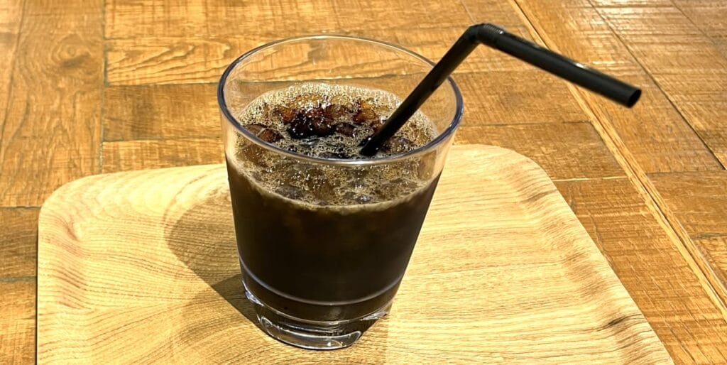 コーヒーとストロー