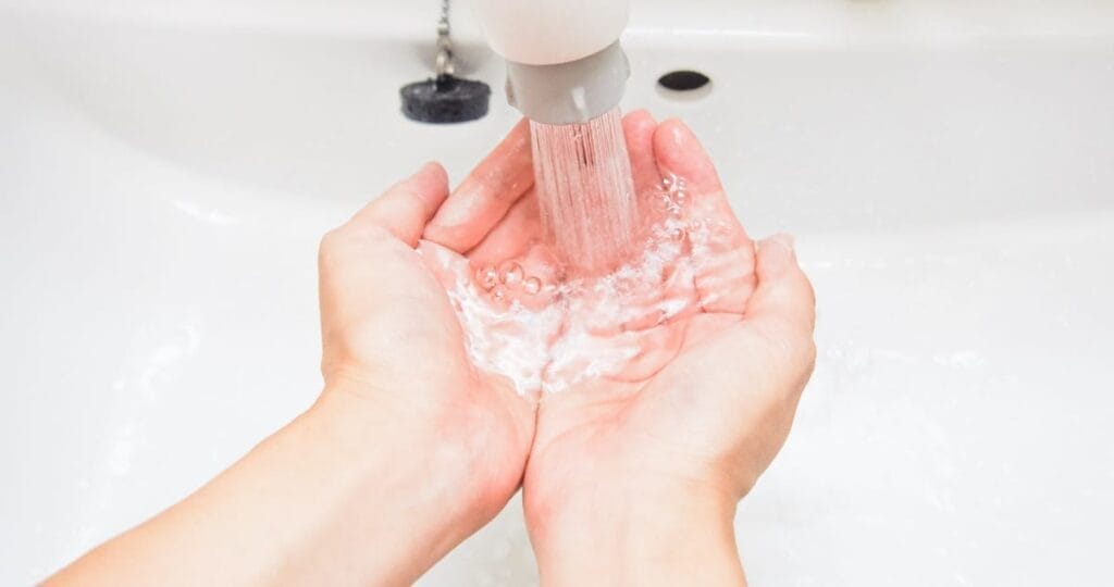 水